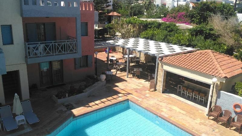 Kokkini Hani Marilisa Hotel מראה חיצוני תמונה